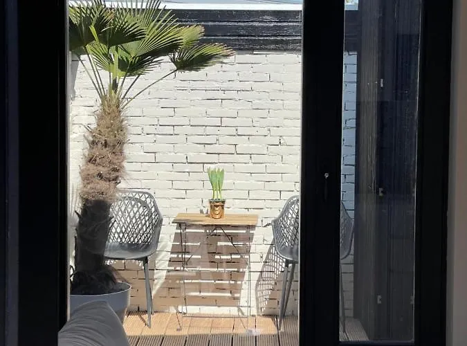 Amsterdam Vlakbij Zee Daire *